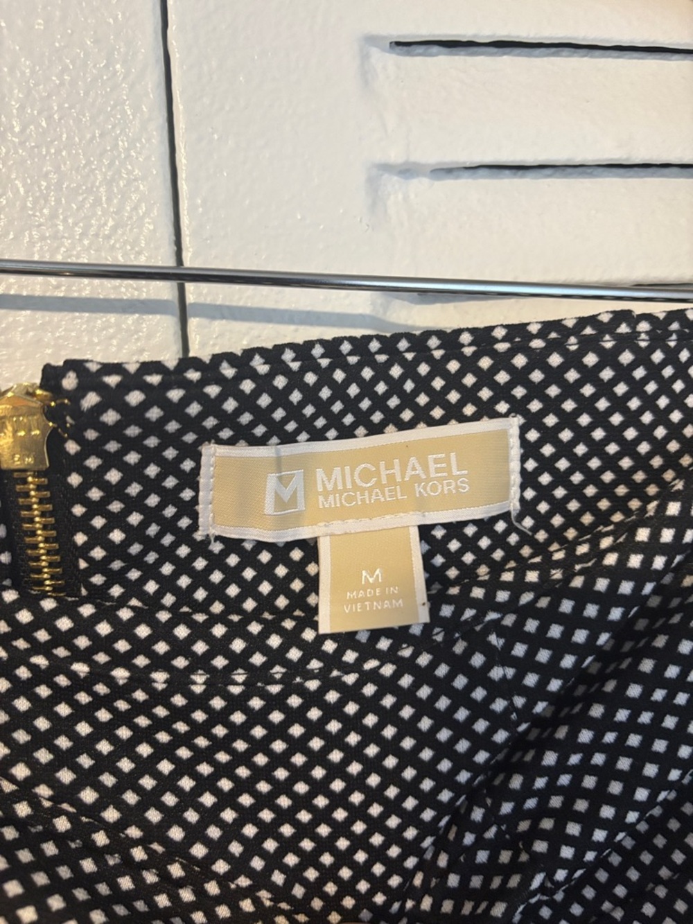 Michael Kors Black & White Micro Dot Pencil Skirt | Classic Chic Size M - Picture 3 of 8